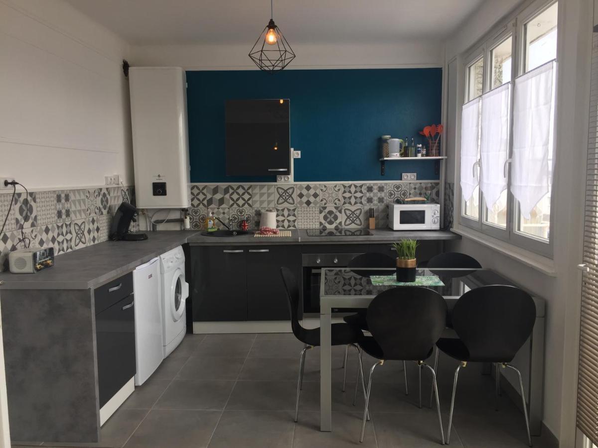 La Petite Jungle Apartment Calais Exterior photo